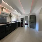 Charme Rustique- Piscine Privée Et Jardin *