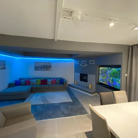 Charme Rustique- Piscine Privee Et Jardin * Queyssac