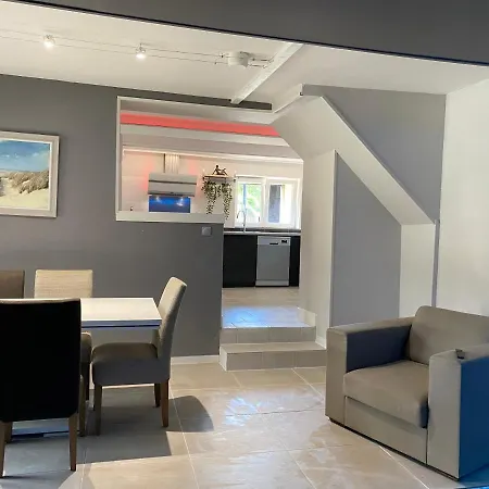 Charme Rustique- Piscine Privee Et Jardin فيلة Queyssac