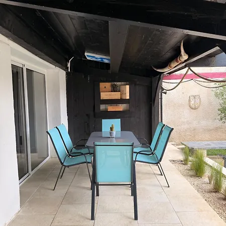 Charme Rustique- Piscine Privee Et Jardin فيلة