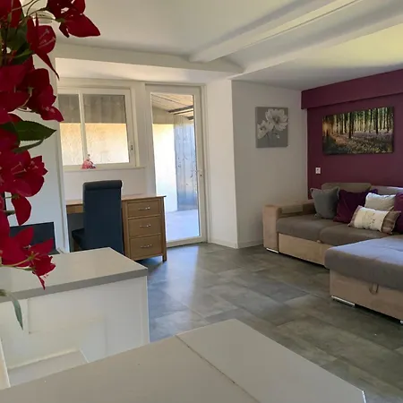 La Maison De La Ferme- Piscine Privee Et Jardin *