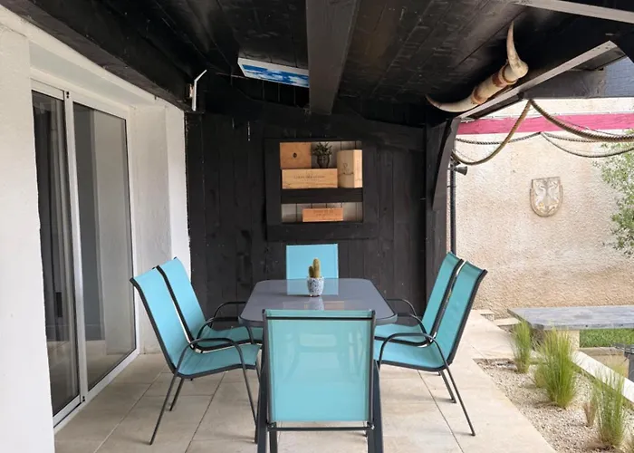 Charme Rustique- Piscine Privee Et Jardin Villa